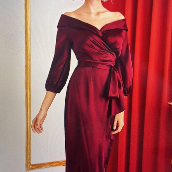 Burgundy dress - Picture 2 of 5